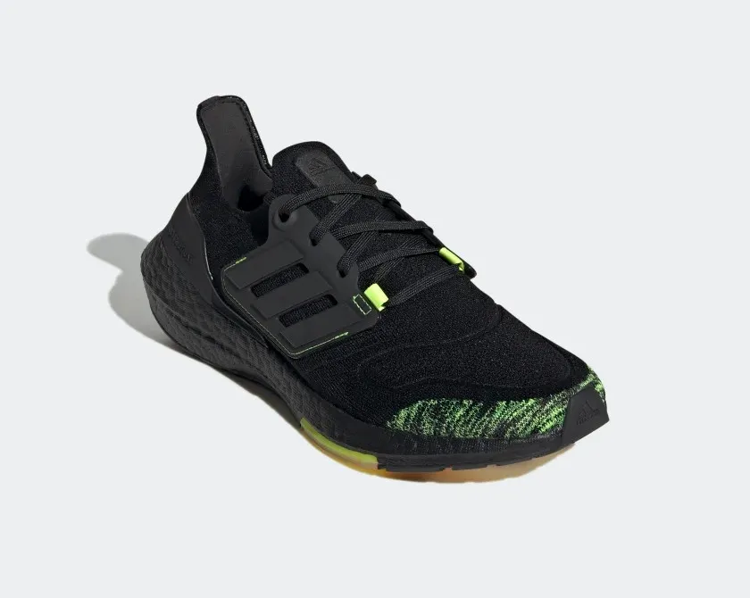 Adidas UltraBoost 22 Core Black Solar Yellow GX5915