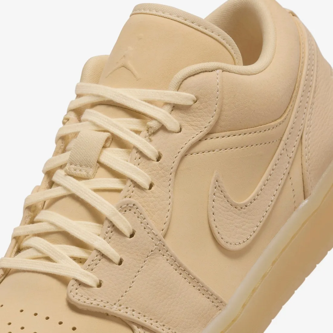 Air Jordan 1 Low Pale Vanilla Sand Metallic Gold FZ3972-294