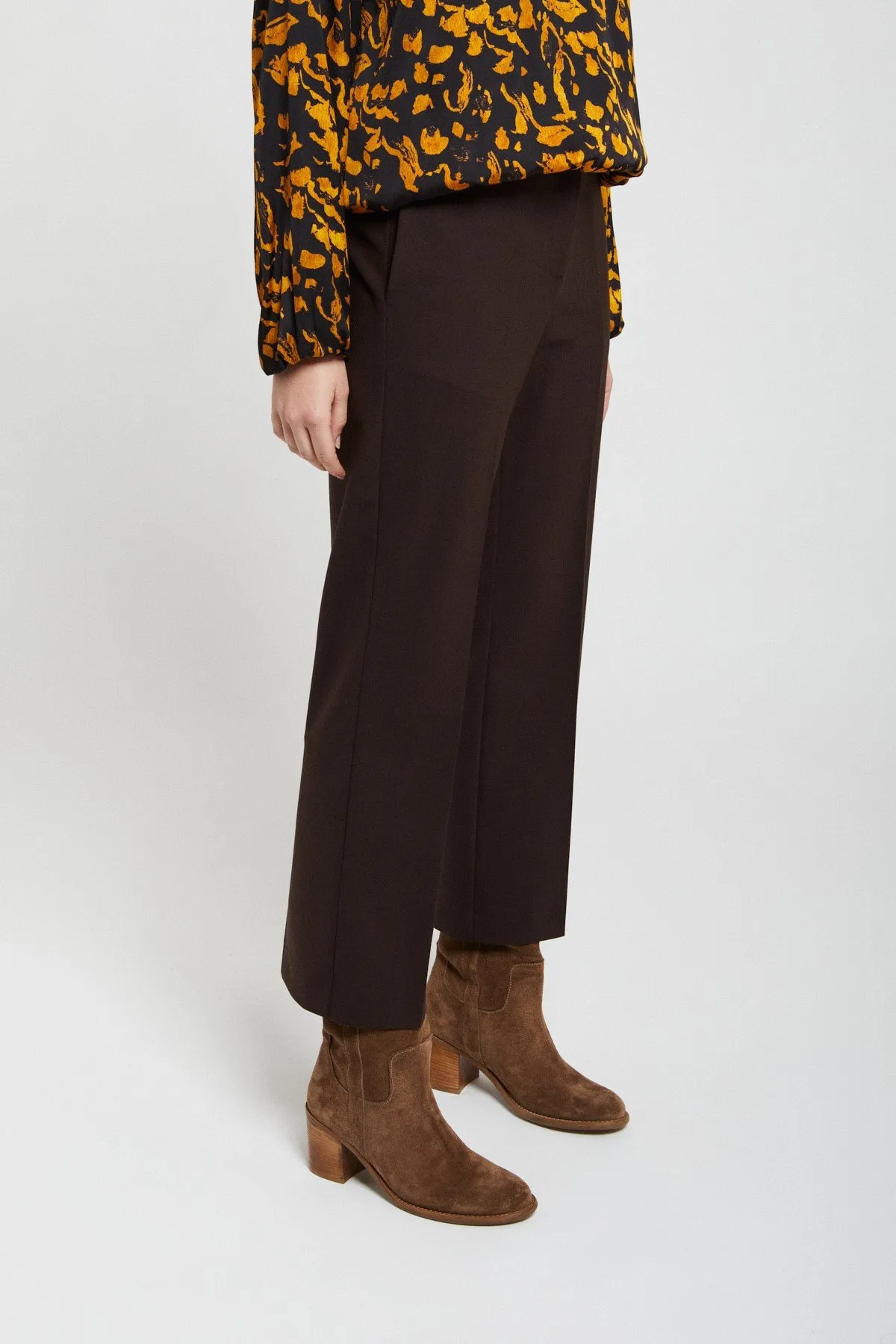 Anlke lenght trousers