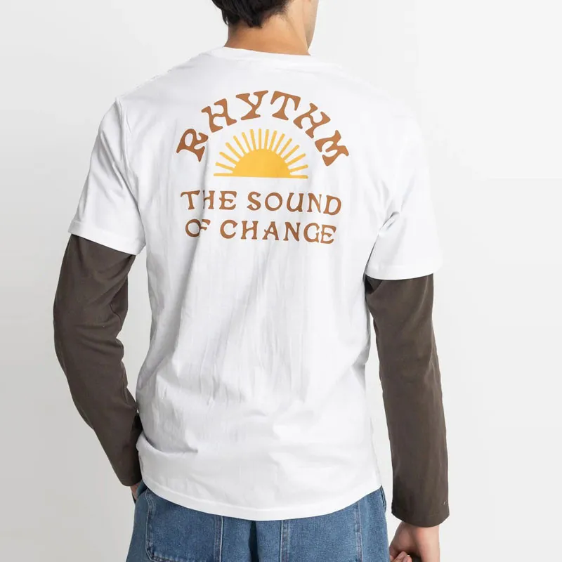 Camiseta Rhythm: Awake SS Tshirt (Vintage White)