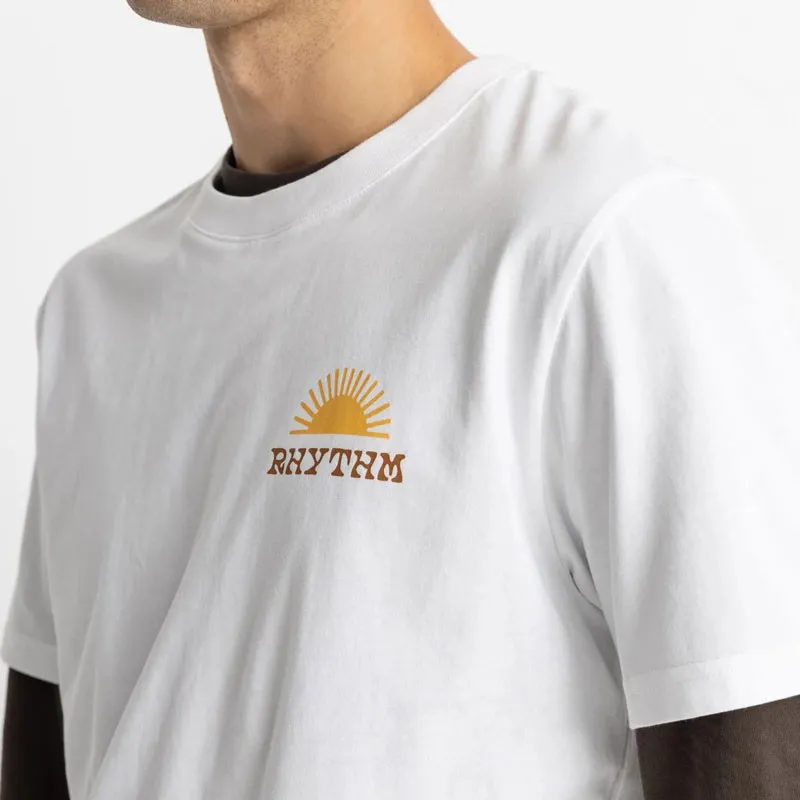 Camiseta Rhythm: Awake SS Tshirt (Vintage White)