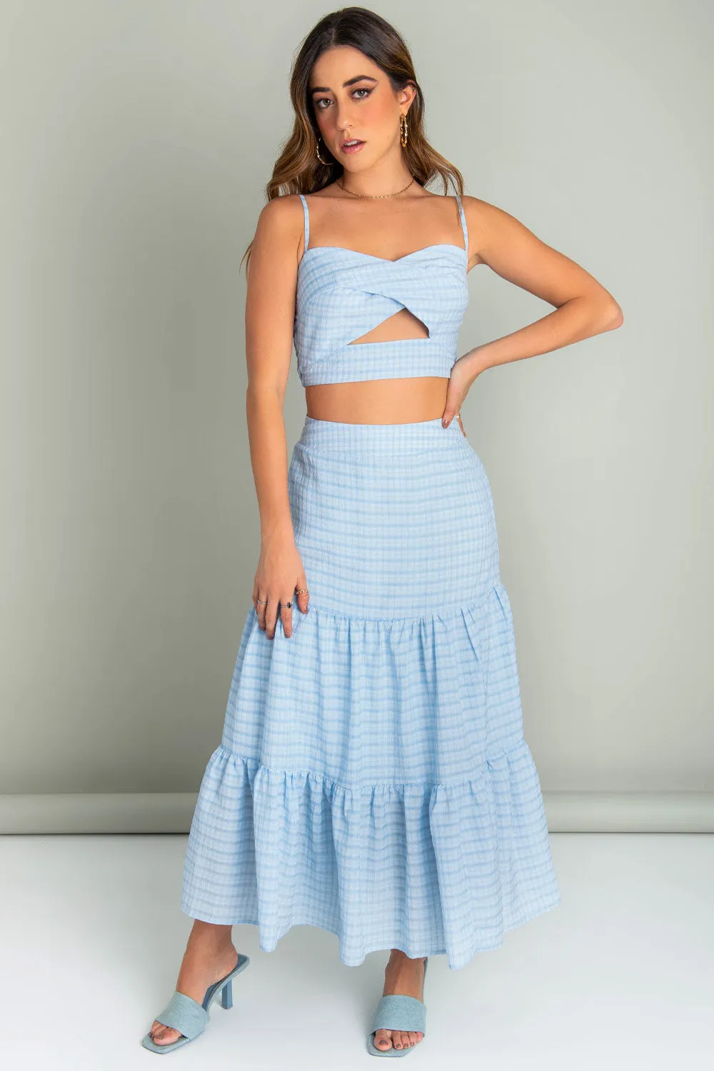 Crop top de cuadros escote cruzado con cut out