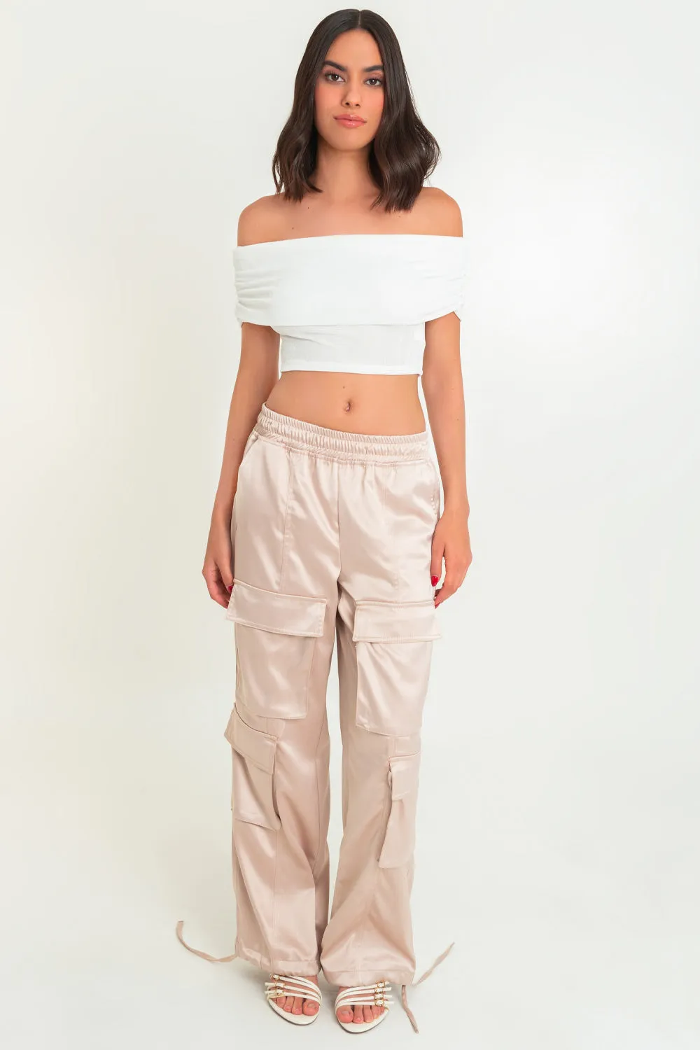 Crop top hombros descubiertos con plisados