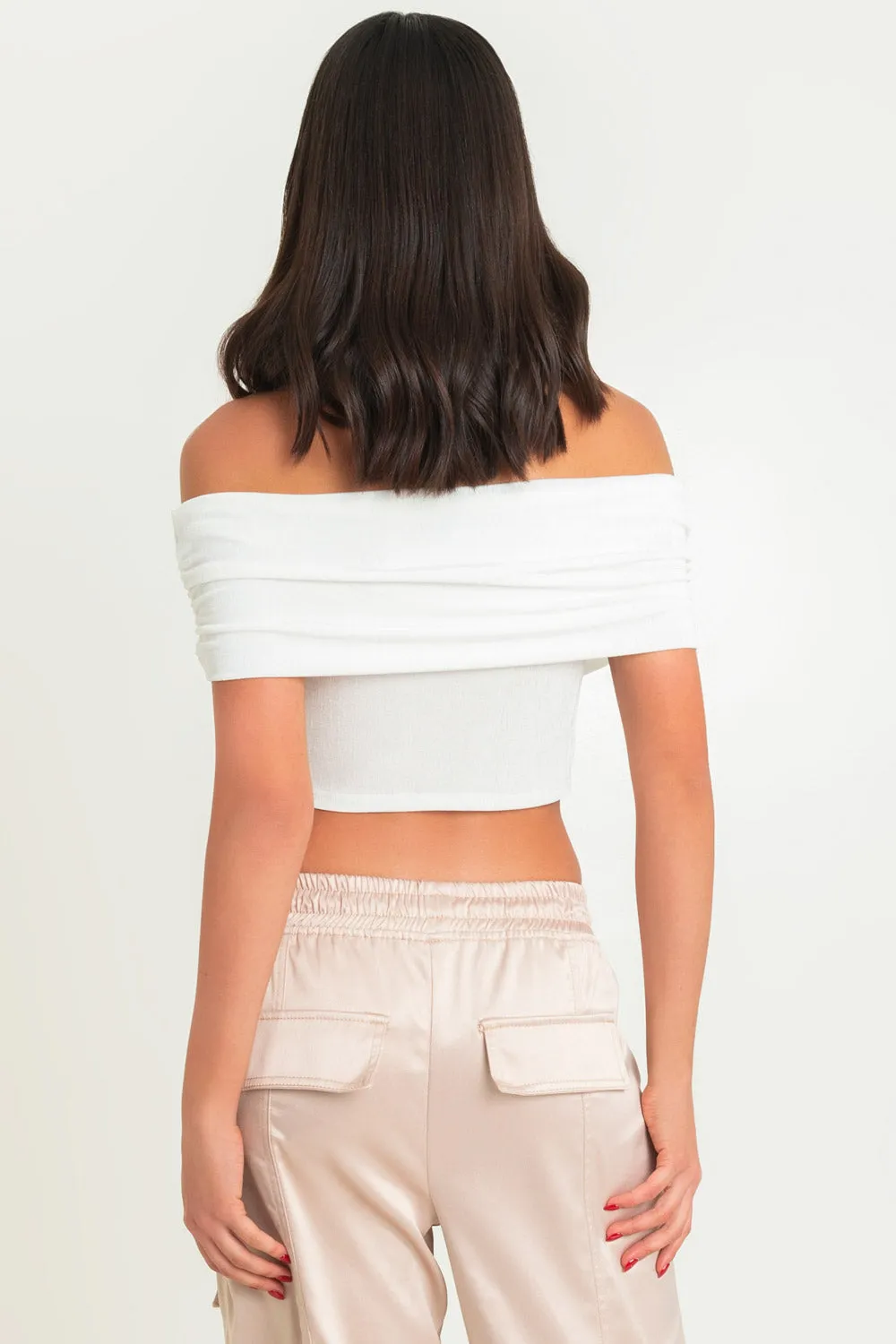 Crop top hombros descubiertos con plisados