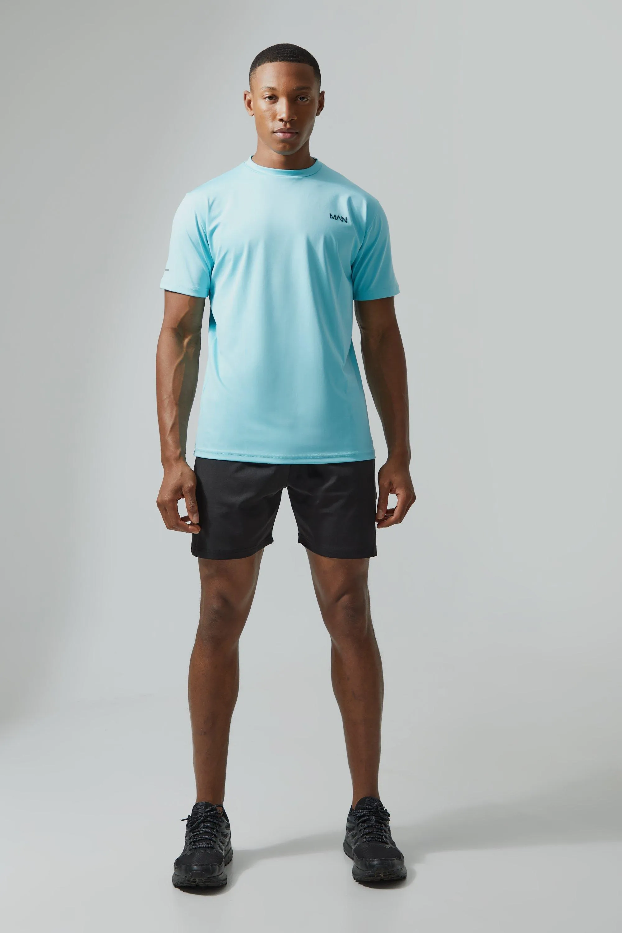 Man Active Performance Tshirt And Short Set