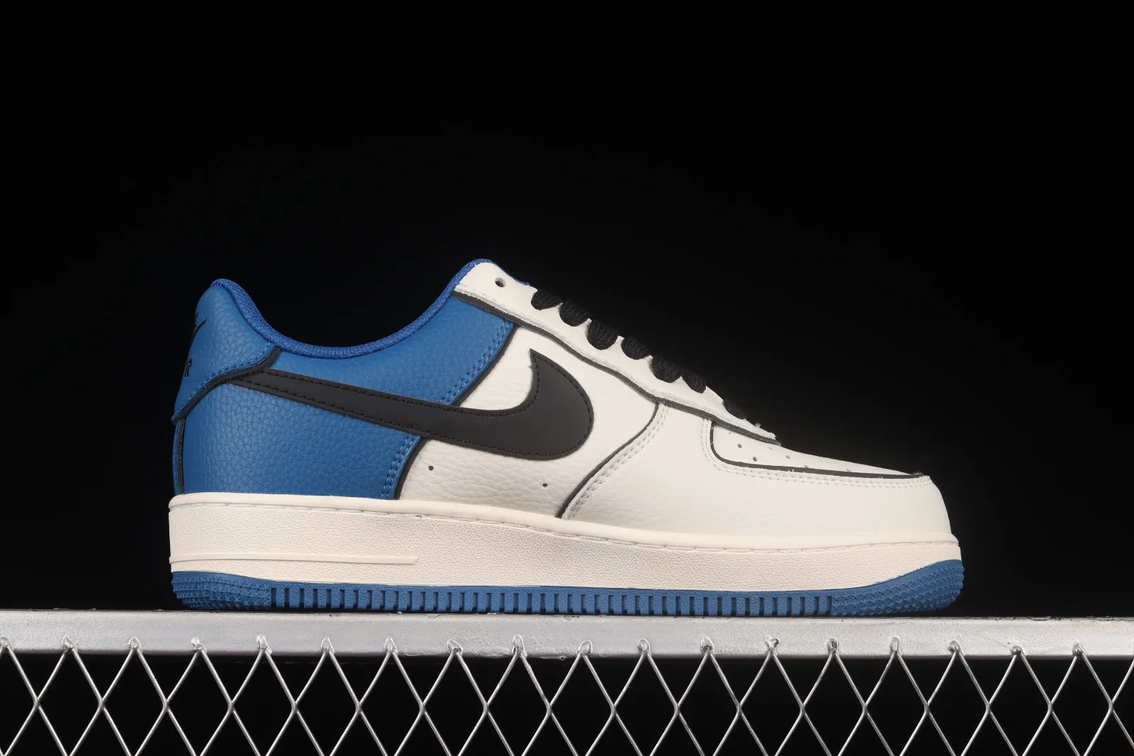 Nike Air Force 1 07 Low Beige Navy Blue Black White AL2236-300