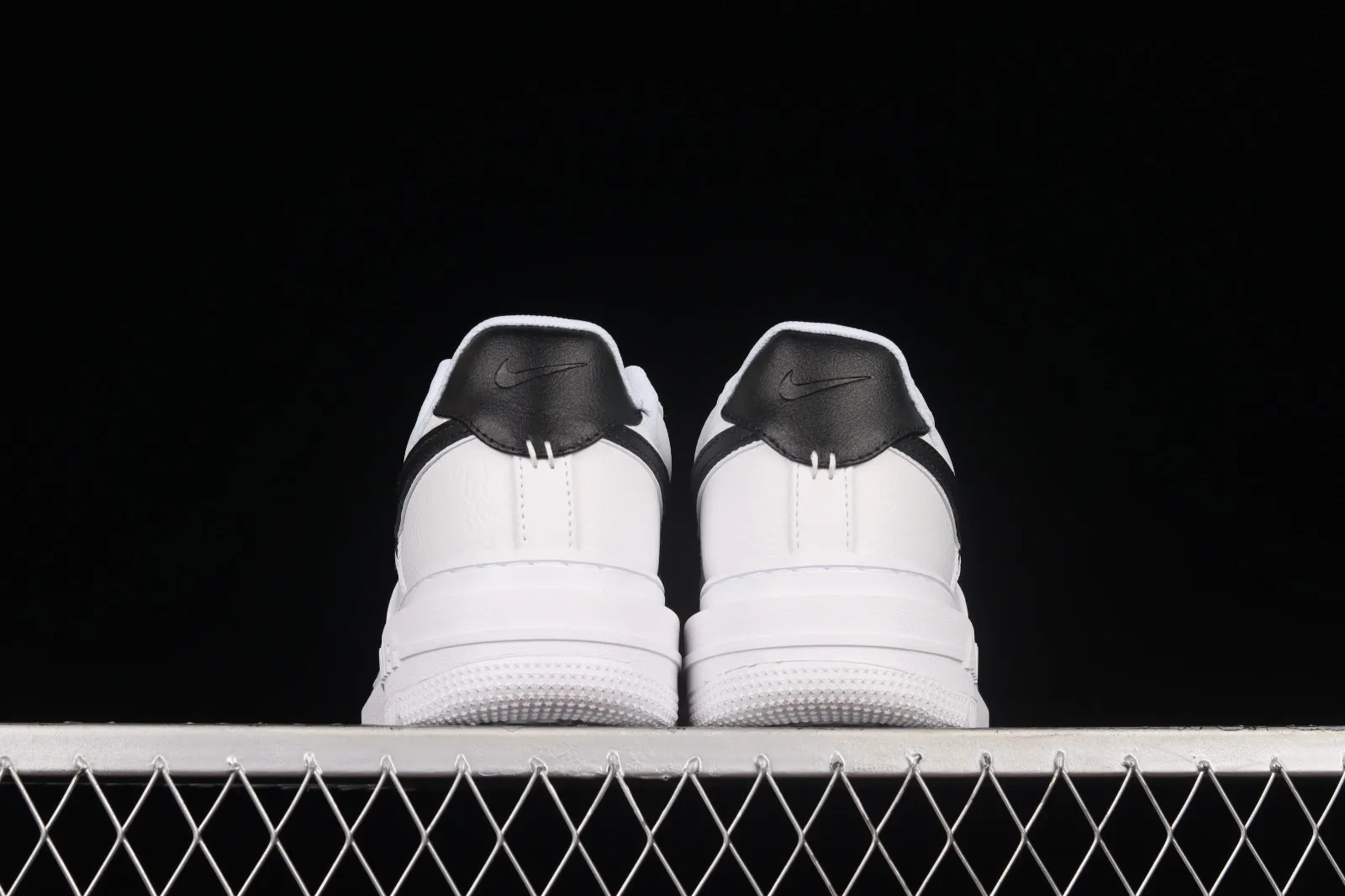 Nike Air Force 1 Low Luxe White Black Shoes DB4109-202