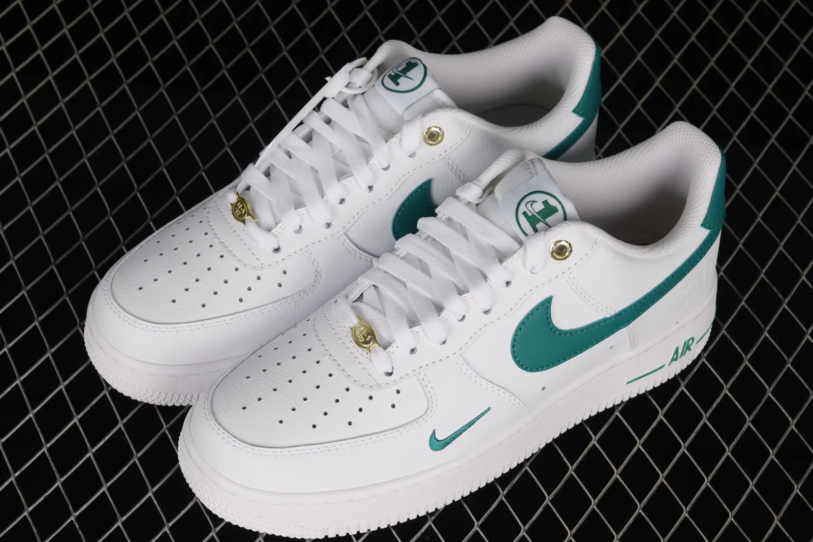 Nike Air Force 1 Low Sail Malachite White Metallic Gold DQ7658-101