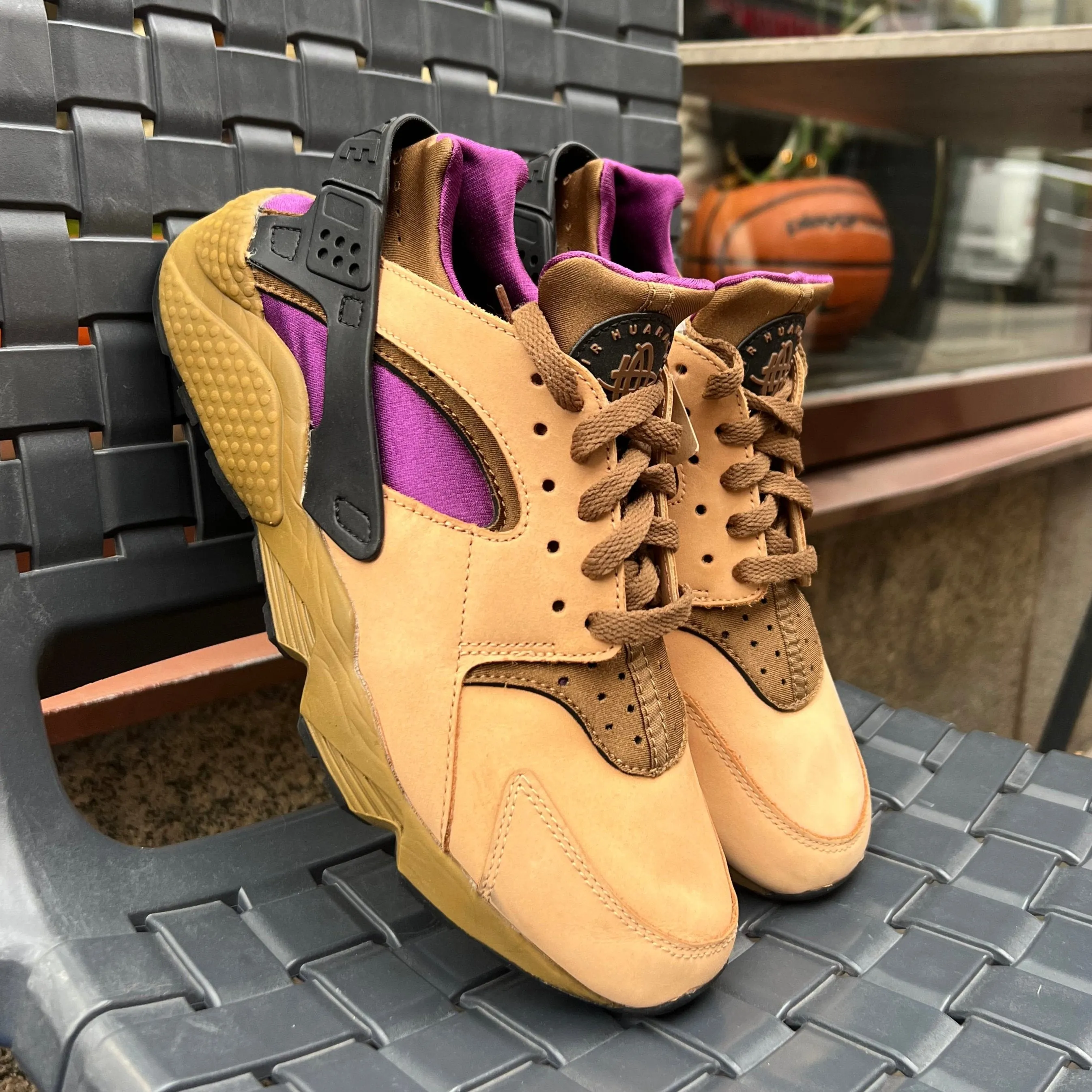 Nike Air Huarache Praline (2021)