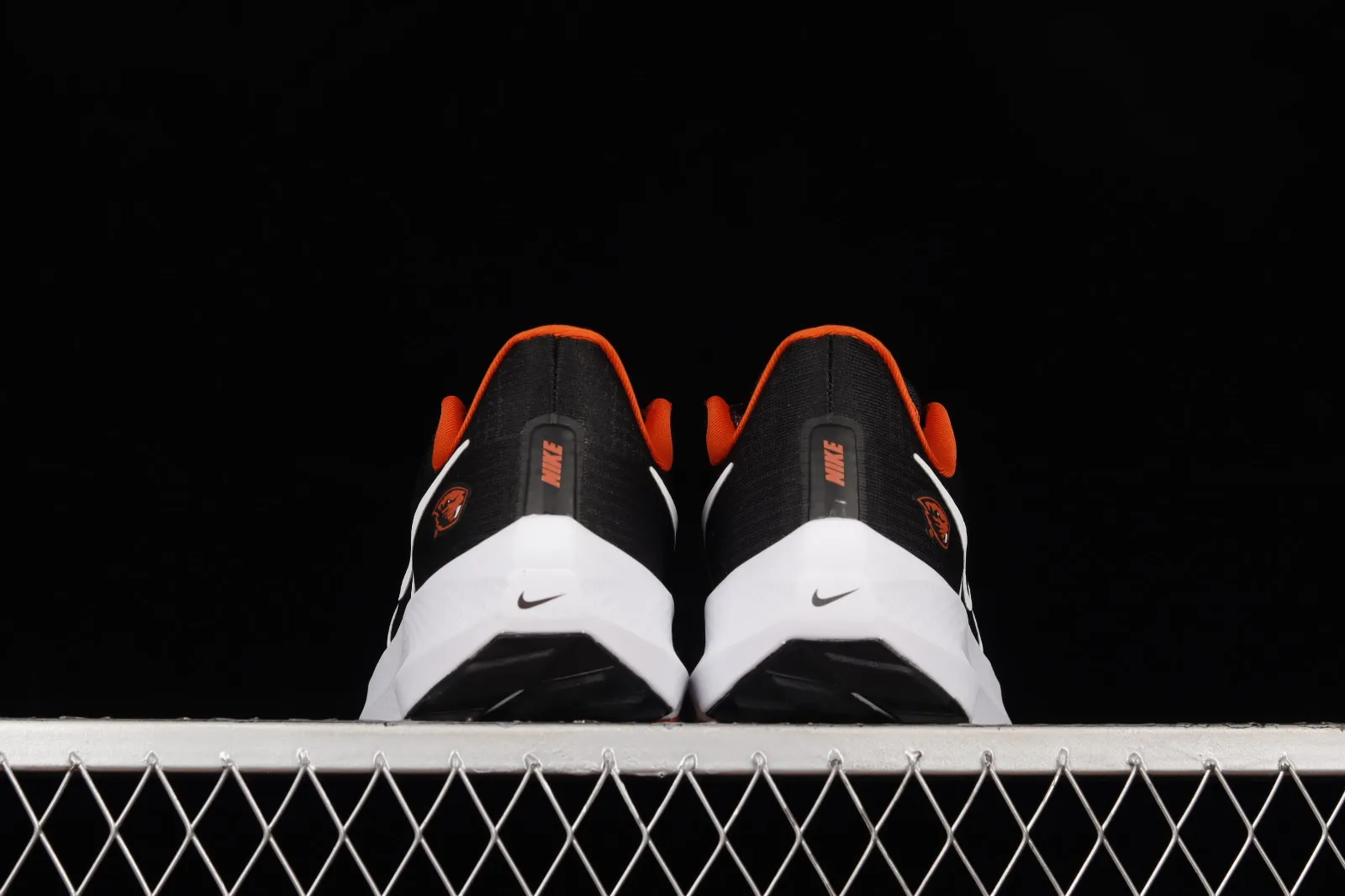 Nike Air Zoom Pegasus 39 White Black Orange DR1971-001