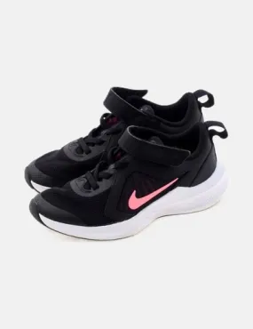 Nike Deportiva negra básica