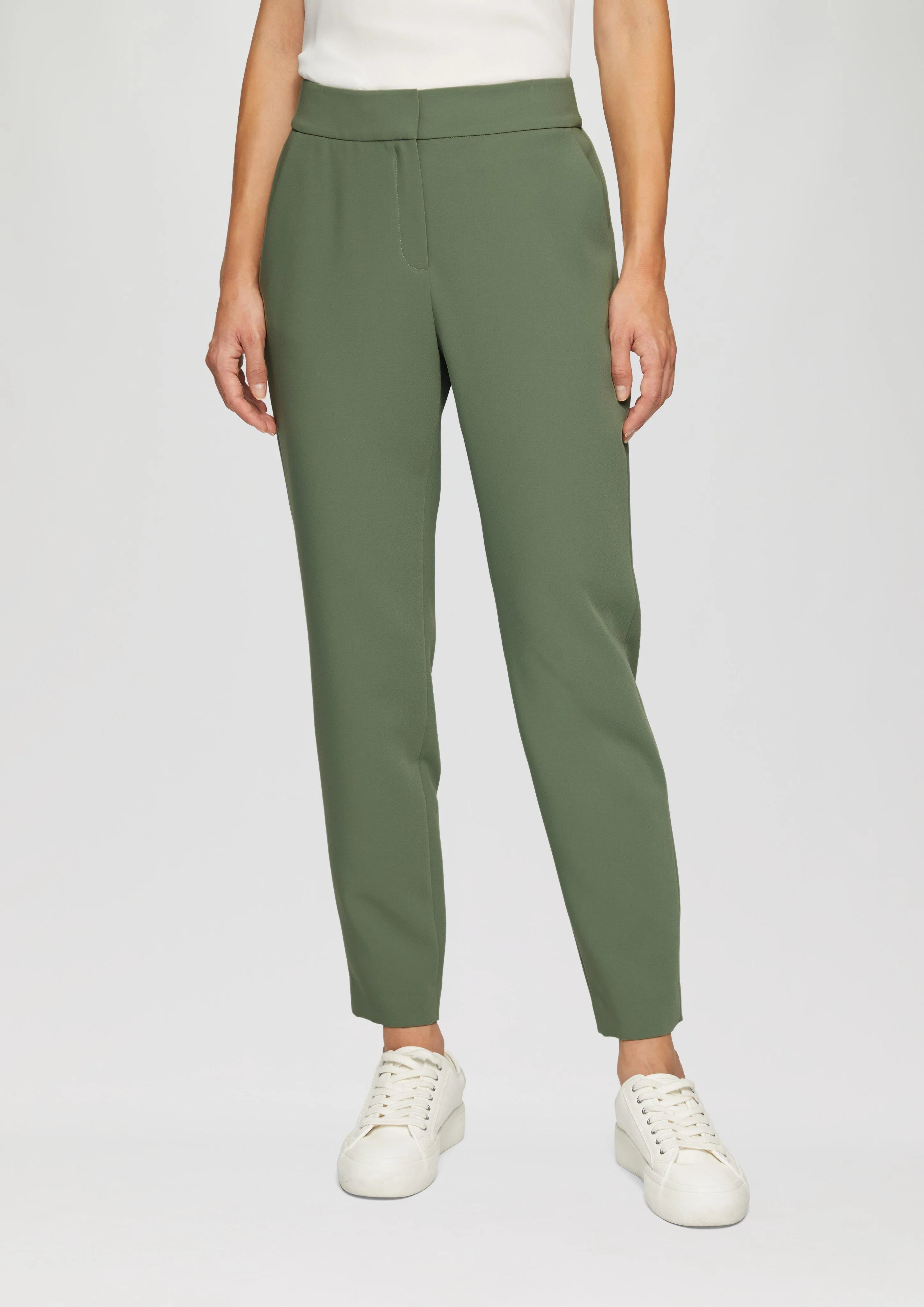 Slim fit: cigarette trousers with an elasticated waistband