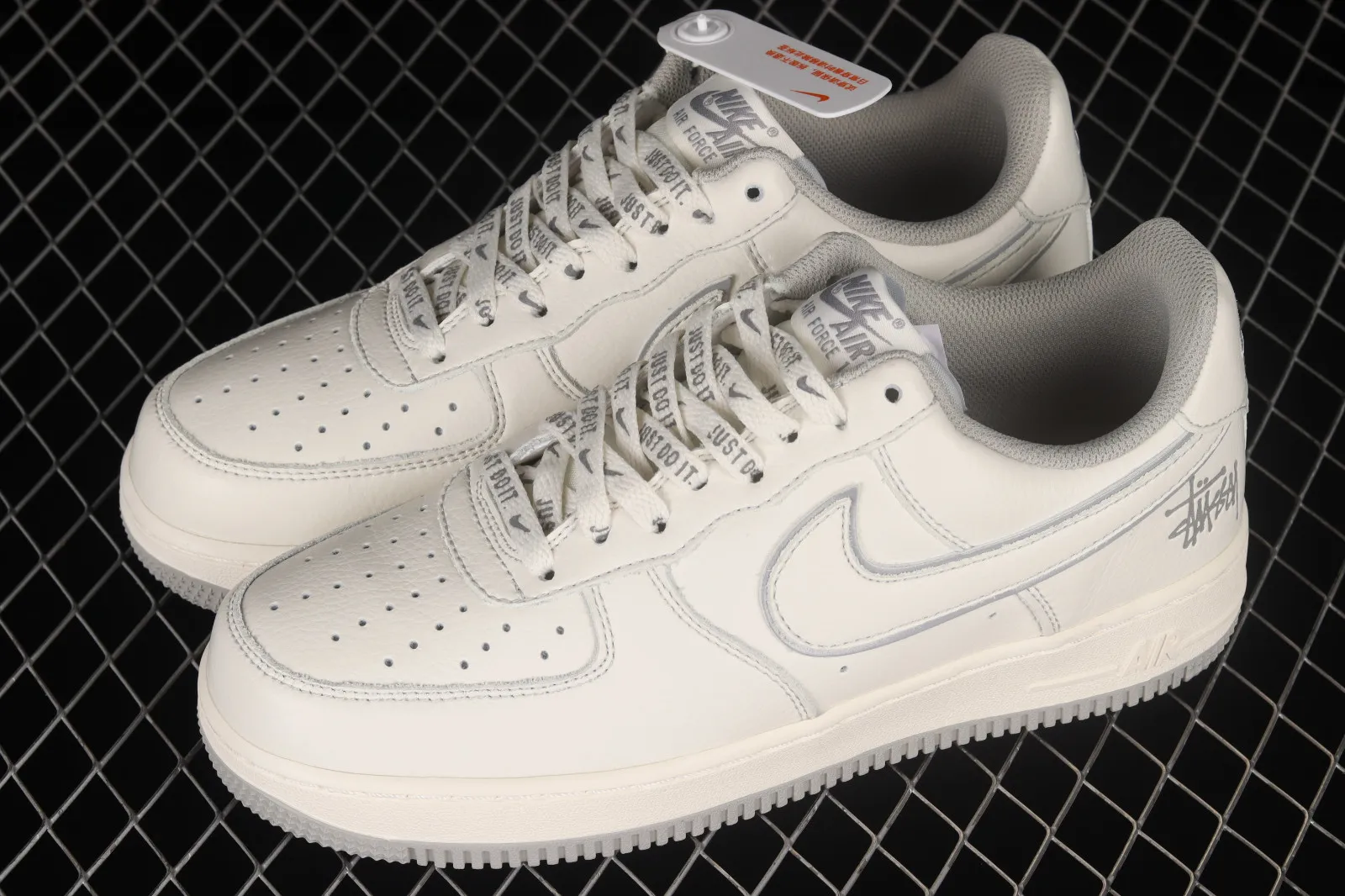 Stussy x Nike Air Force 1 07 Low White Light Grey UN1815-802