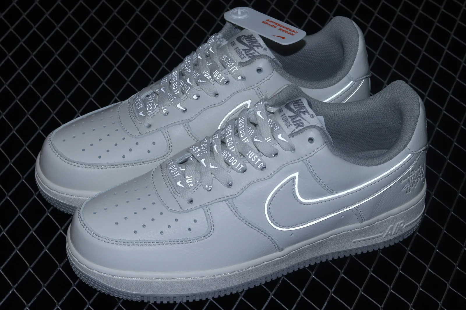 Stussy x Nike Air Force 1 07 Low White Light Grey UN1815-802