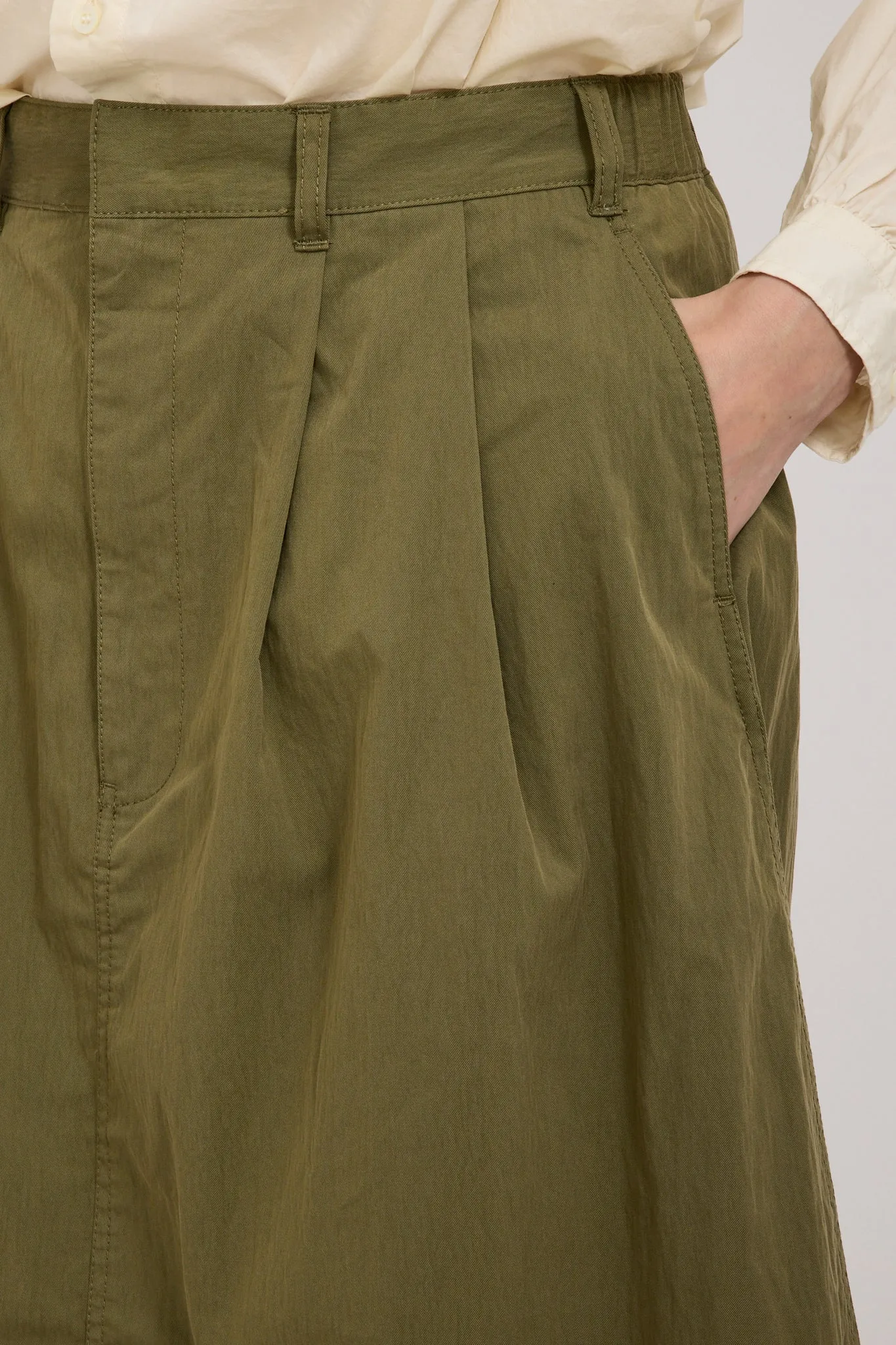 Twill Double Pleated Skirt Olive