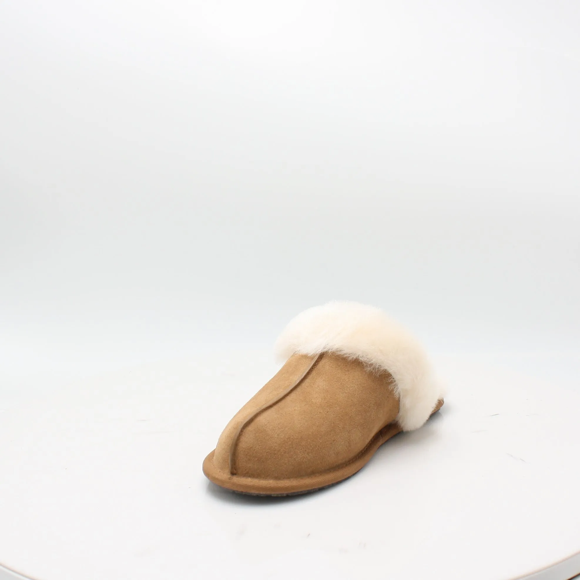 UGG women's cozy slip-on slippers - SCUFFETTE II.