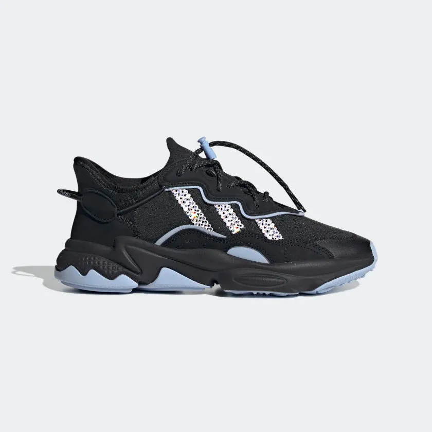 Women's Ozweego Shoes in Black and Blue